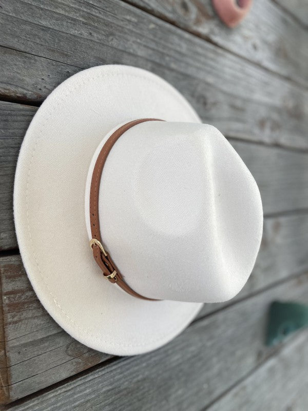 VEGAN FELT PANAMA WITH LEATHER BELT
